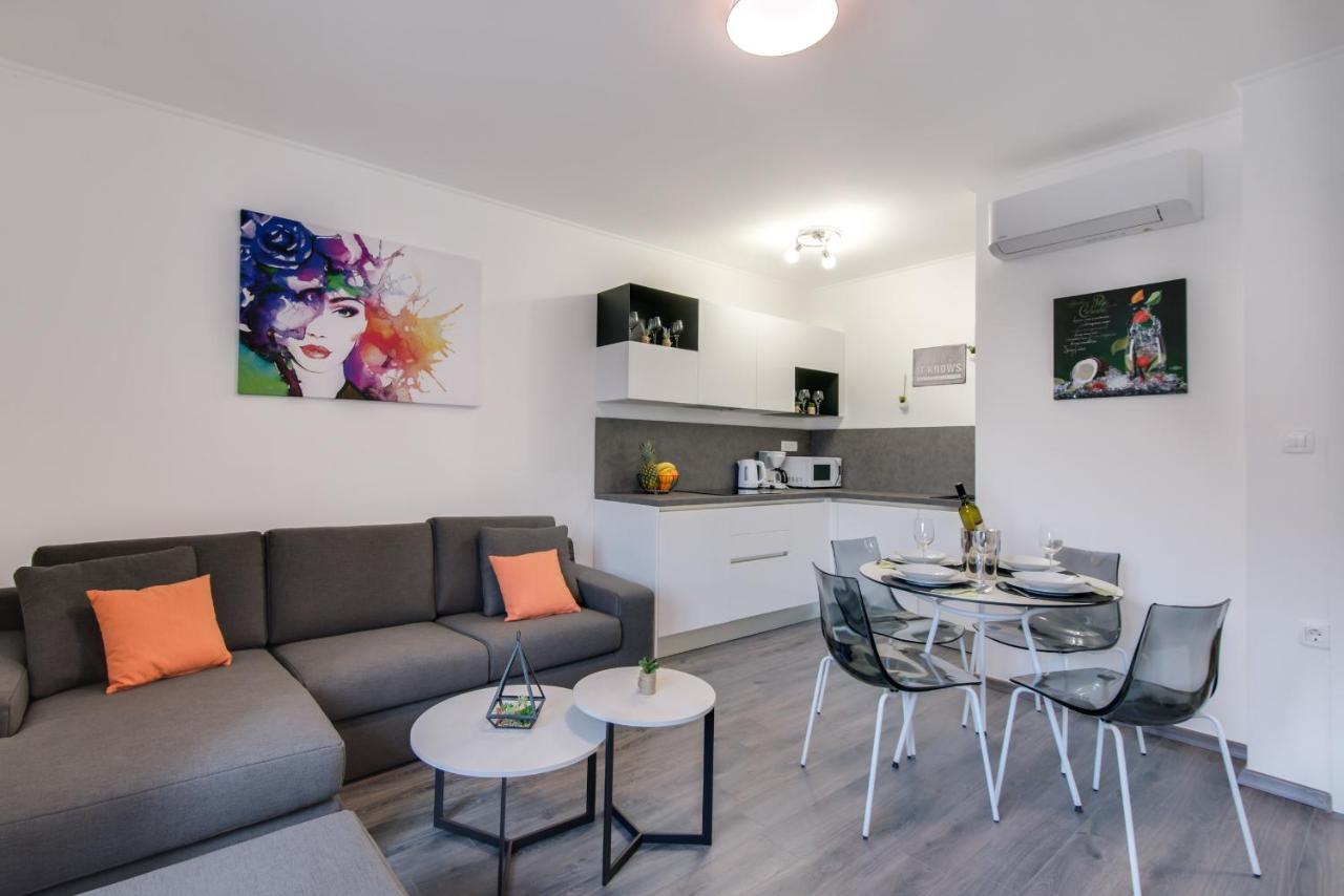 רייקה Apartments Sherri מראה חיצוני תמונה