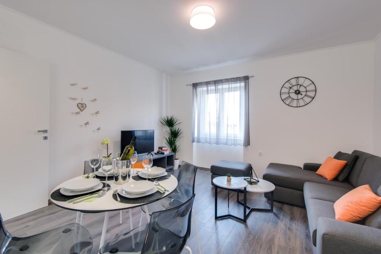 רייקה Apartments Sherri מראה חיצוני תמונה